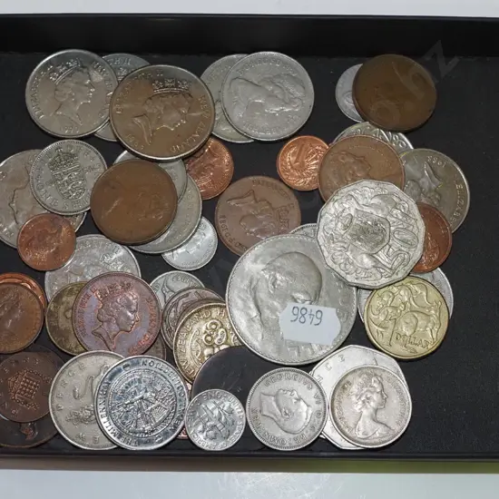 tray of English, Australian and NZ coins