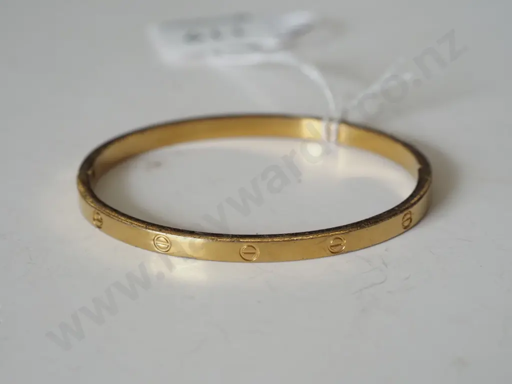 golden bracelet Image 1++