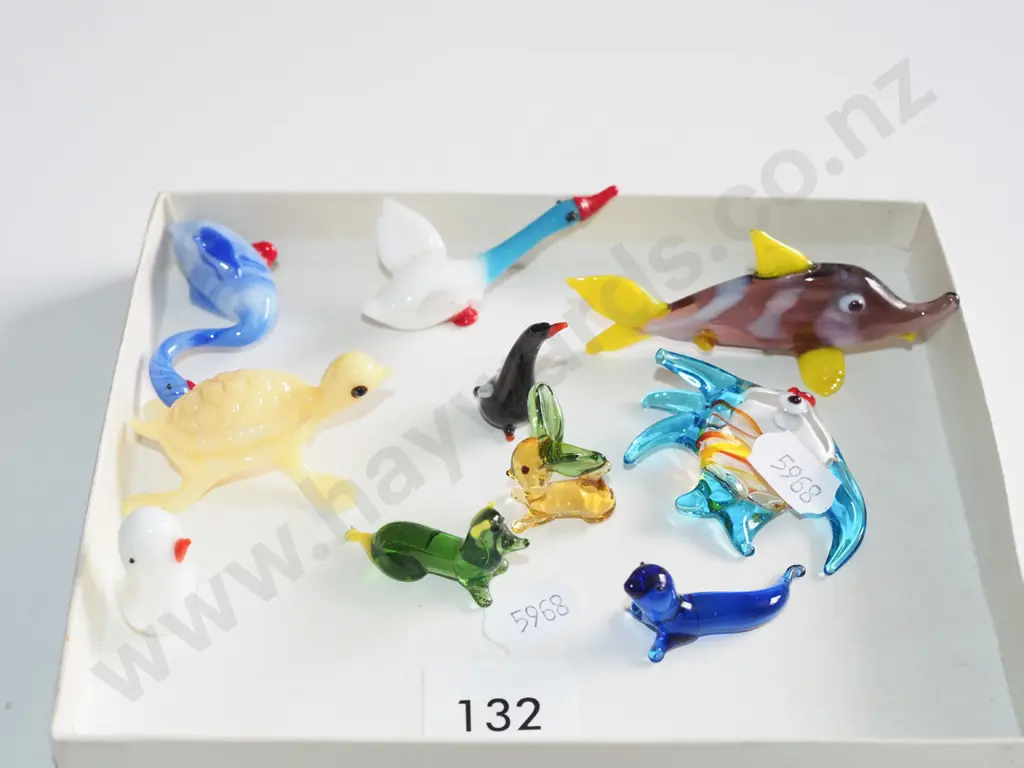 tray; miniature glass animal figurines Image 1++