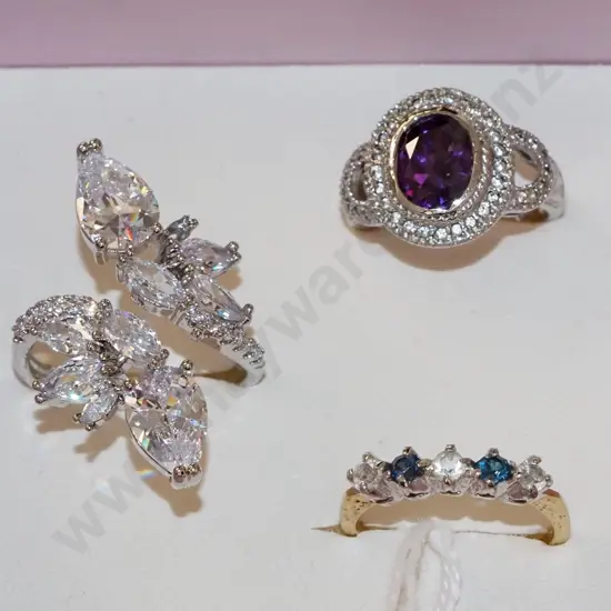 3x decorative costume rings