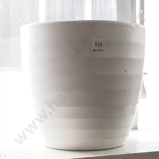 white ceramic jardiniere H260