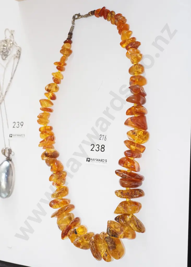 amber kauri resin? necklace Image 1++