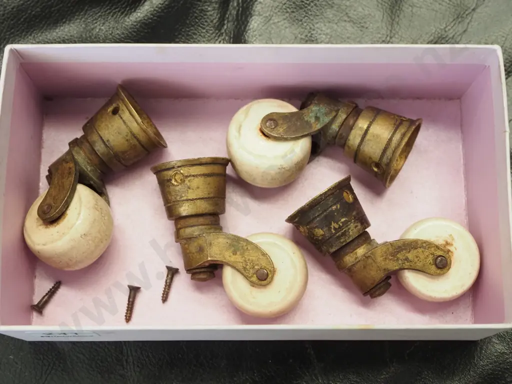 4x brass and enamel casters Image 1++