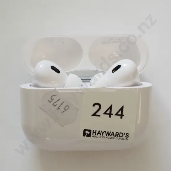 airpods & case