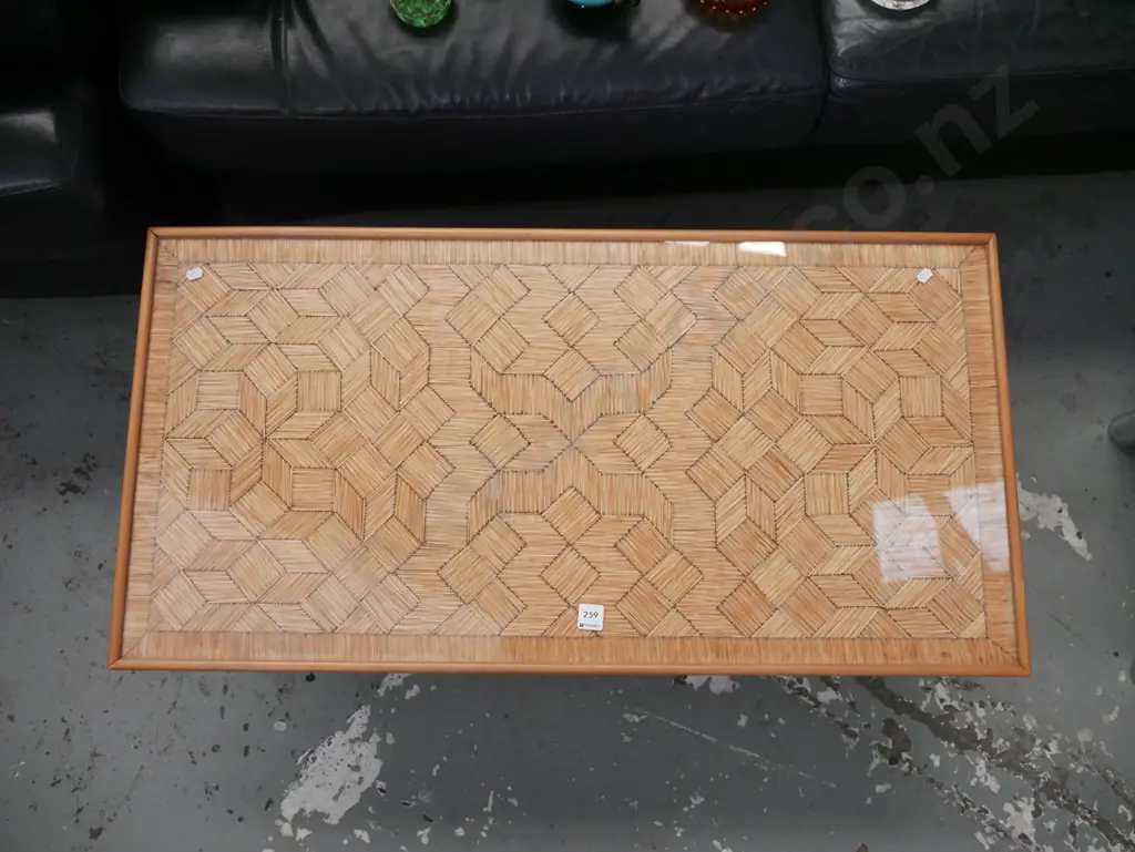 matchstick and glass top coffee table Image 1++