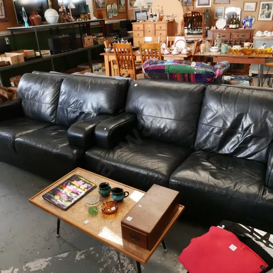 pair of black pigmented leather 2 seater settees - some scratches and damage