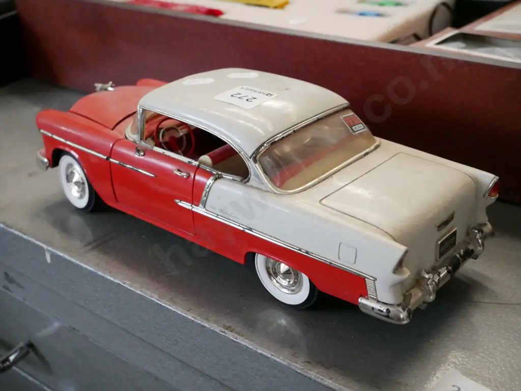 diecast model of a Chevrolet Image 1++