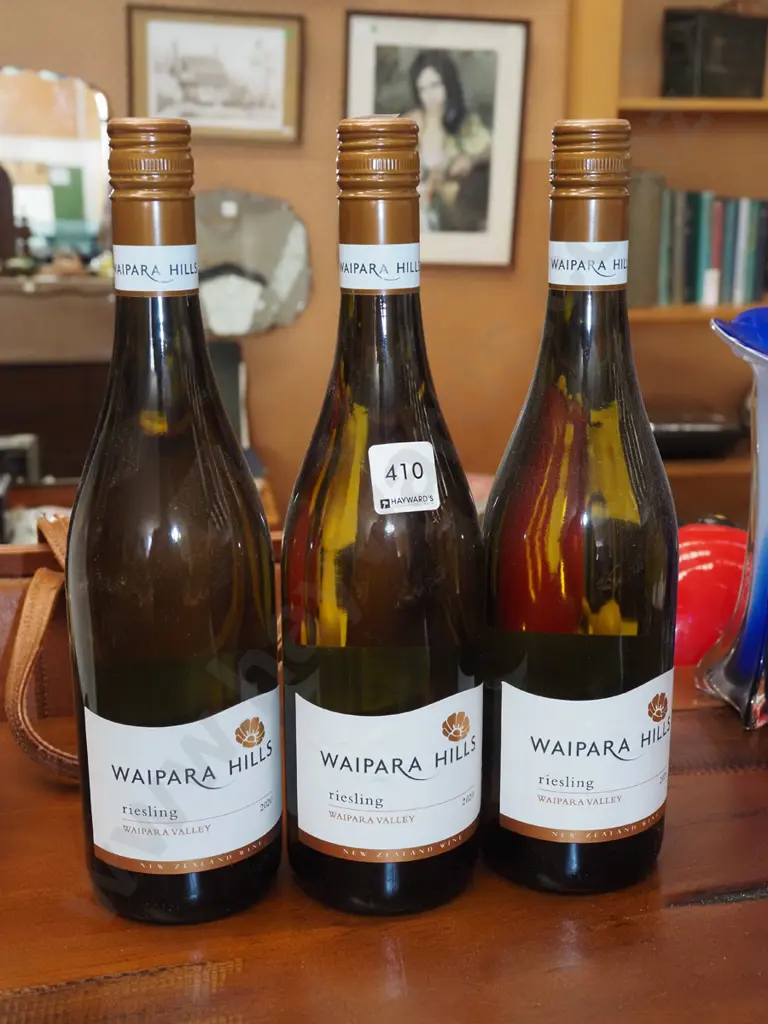 3x bottles of Waipara Hills riesling 2020 Image 1++