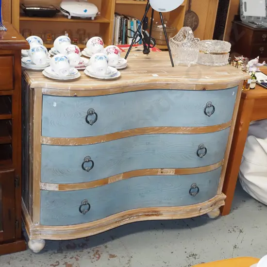distressed painted 3 drawer wave fronted chest H870 W1100 D500