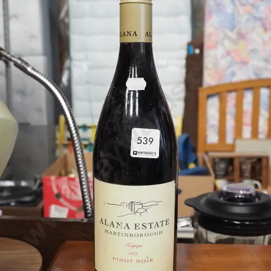 bottle Alana Estate Martinborough pinot noir 2002