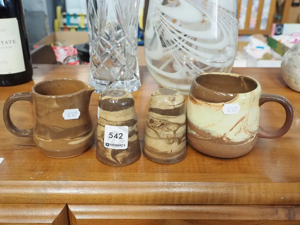 Temuka Te Rona, coffee cup, salt and pepper Image 1++