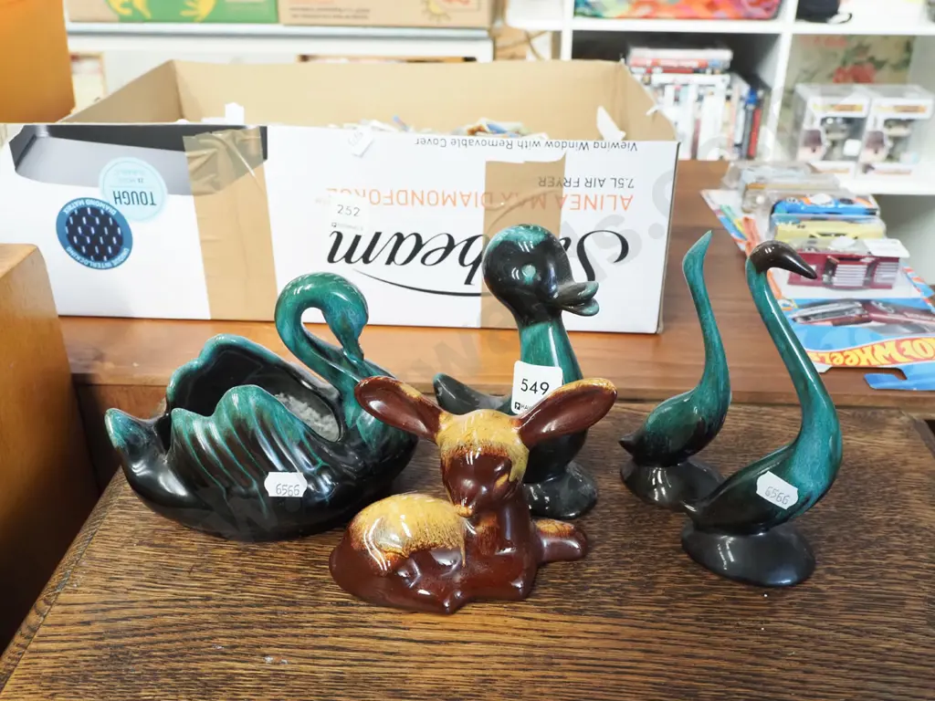 Blue Mountain animal figurines, swan vase H140 Image 1++