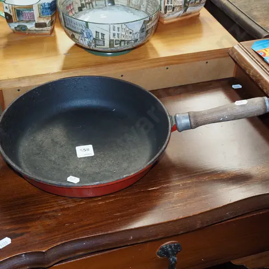cast iron and enamel frying pan Diam250
