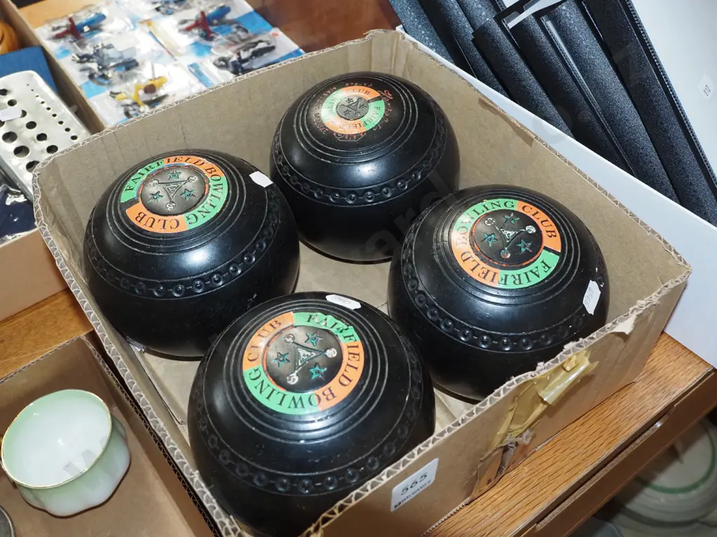 4x Henselite Fairfield lawn bowls Image 1++