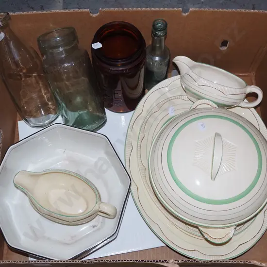 box; Clarice Cliff ashets, jugs, bottles etc