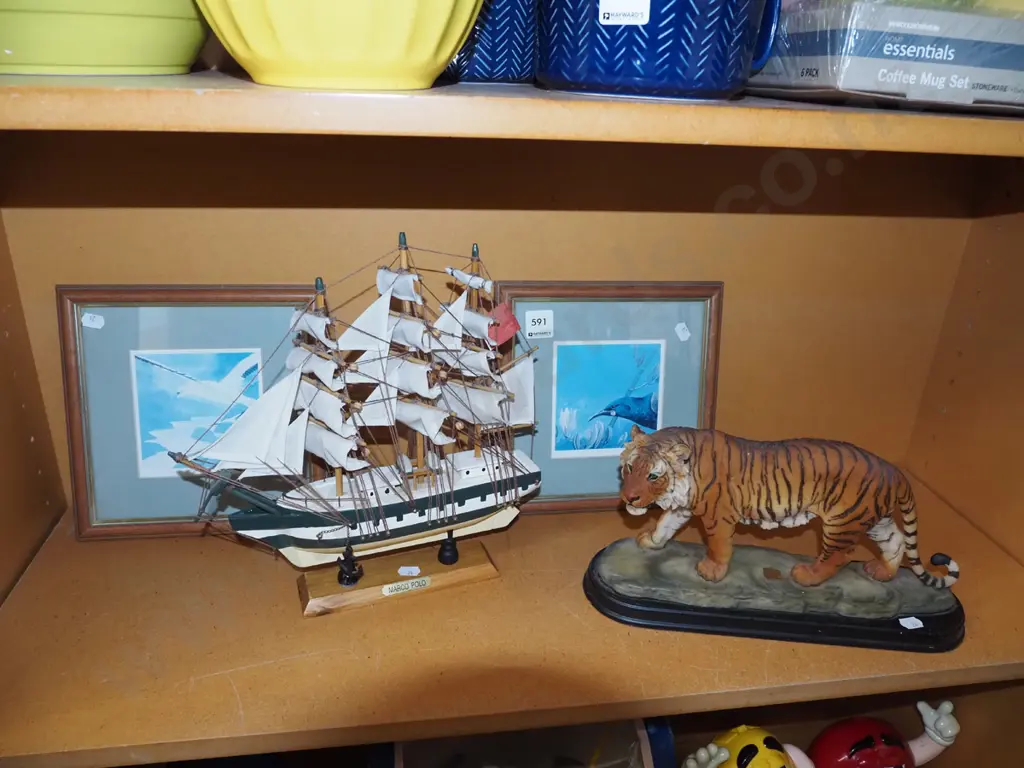 composite tiger, wooden boat, 2x bird prints Bird H280 Image 1++