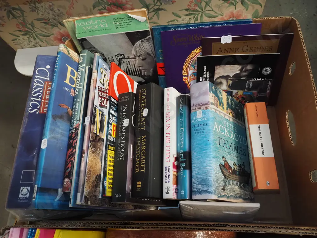 box of books Image 1++