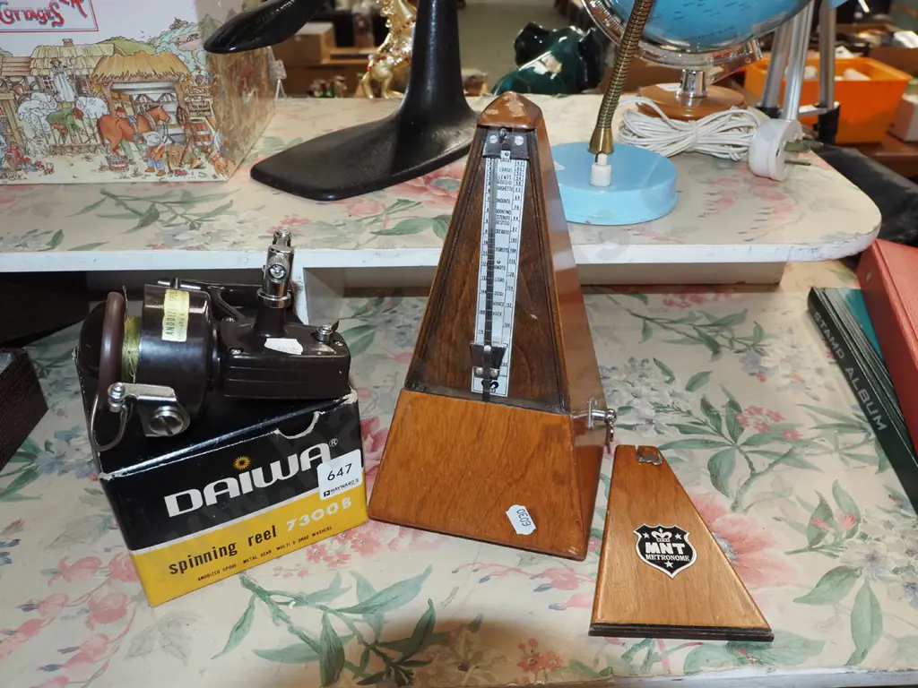 vintage Daiwa spinning reel, metronome Image 1++