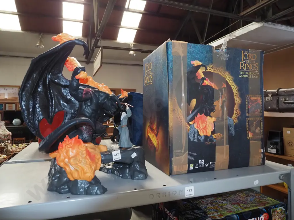 boxed Lord of the Rings Balrog vs Gandalf H360 Image 1++