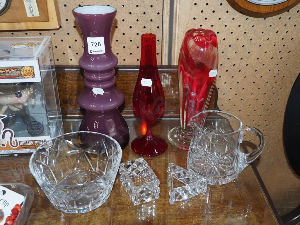 crystal napkin rings, jug, bowl, 3x vases H235 Image 1++