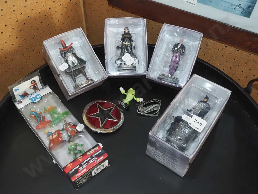 assorted Batman and other figurines, belt bucket etc Image 1++