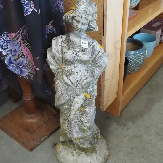 concrete garden statue - woman H680