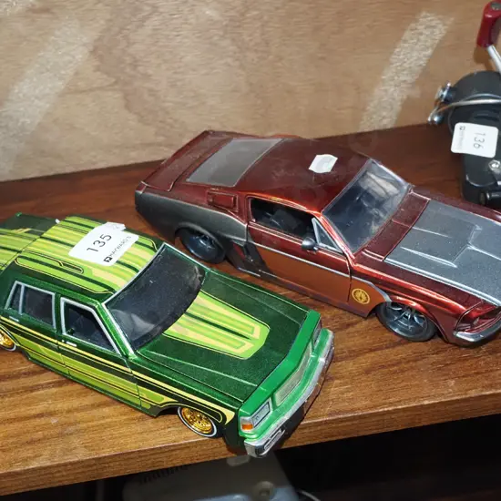 2x die cast model vehicle - 1987 Cheverolet Caprice, 1967 Shelby GT
