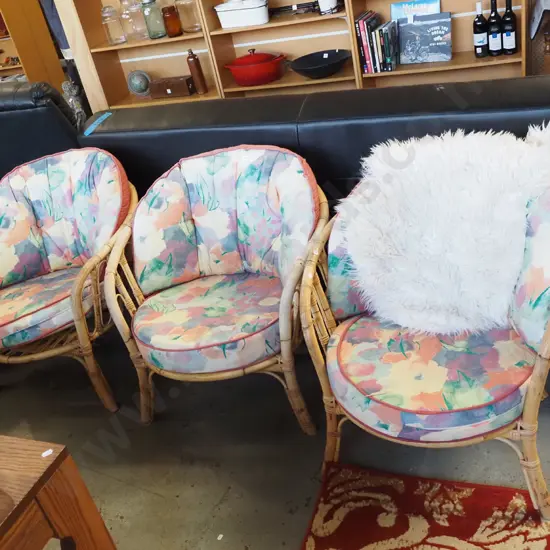 3x bamooptio tub chairs with floral cushions