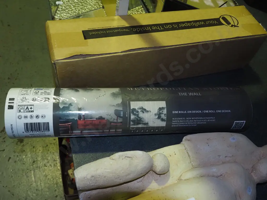 roll of vinyl wallpaper when installed correctly will be Chinese inspired wall art Image 1++