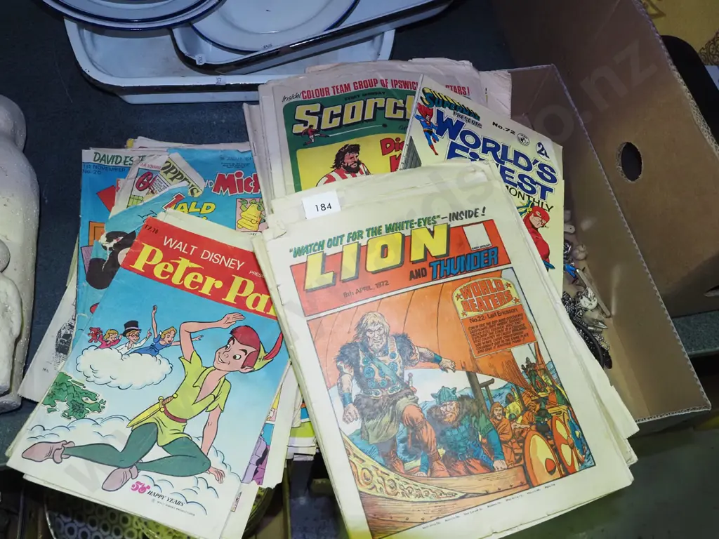 satck of various comic books/graphic novels Image 1++