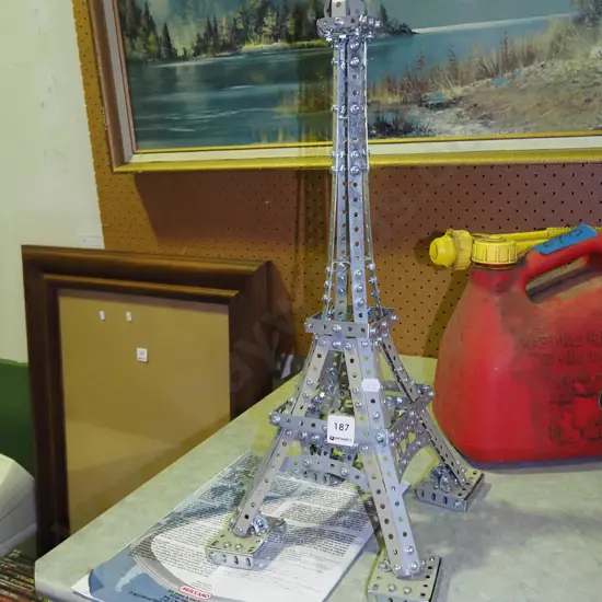 Meccano Eiffel Tower 520