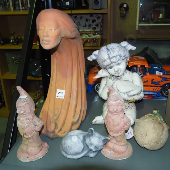 assorted gardenornaments Tallest H340