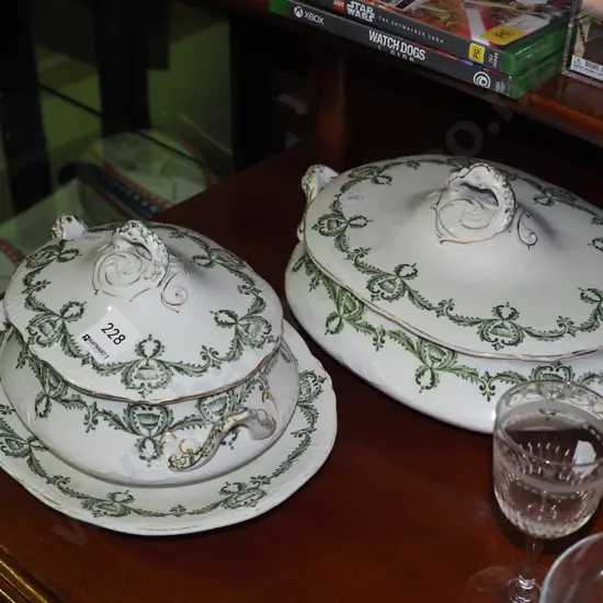 Wedgwood England Thistle soup tureen and lidded vege