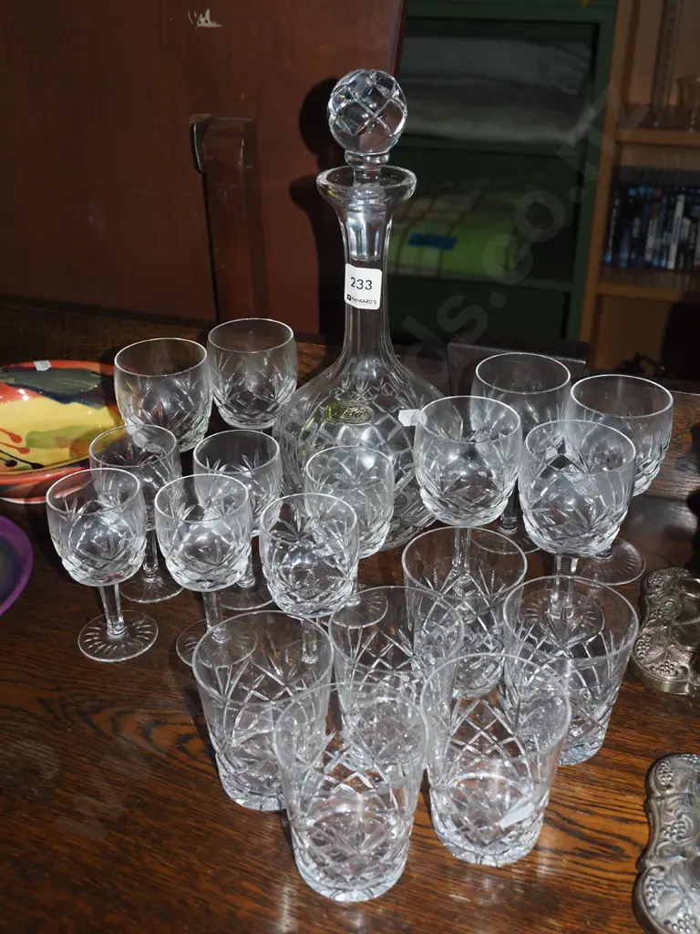 cut crystal decanter, 6x whisky tumblers, stemmed glasses Image 1++