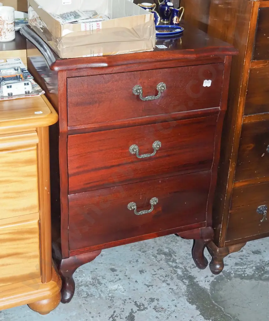 maogany cab leg 3 drawer chest H720 W490 D350 Image 1++