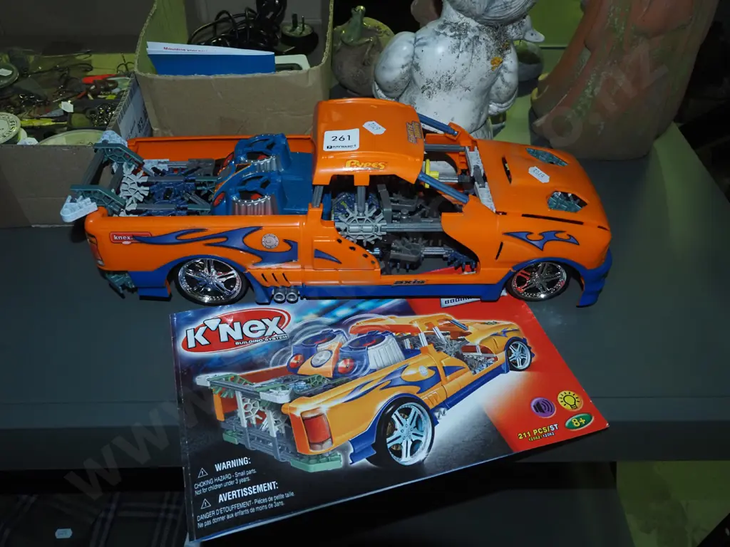 K'Nex truck figurine L400 Image 1++