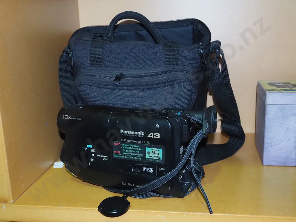 Panasonic video camera nd bag of accessories Image 1++
