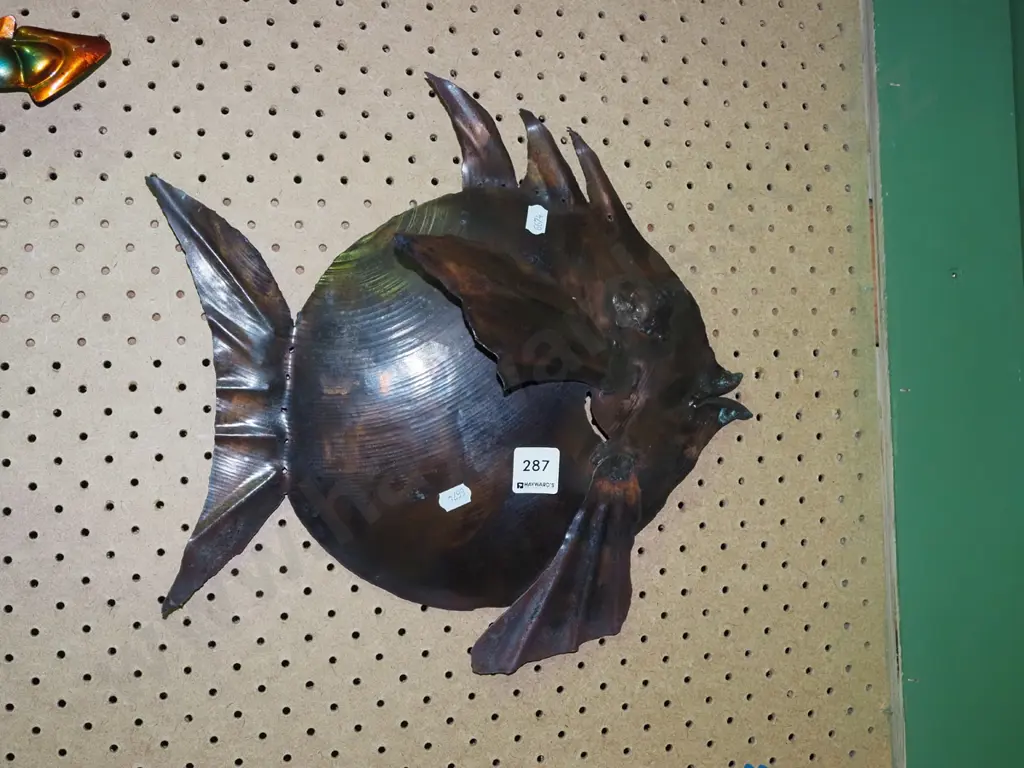 metal garden wall art fish Diam340 Image 1++