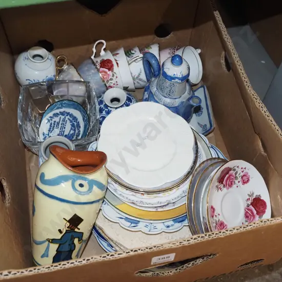 box; tea cups, jugs, saucers etc