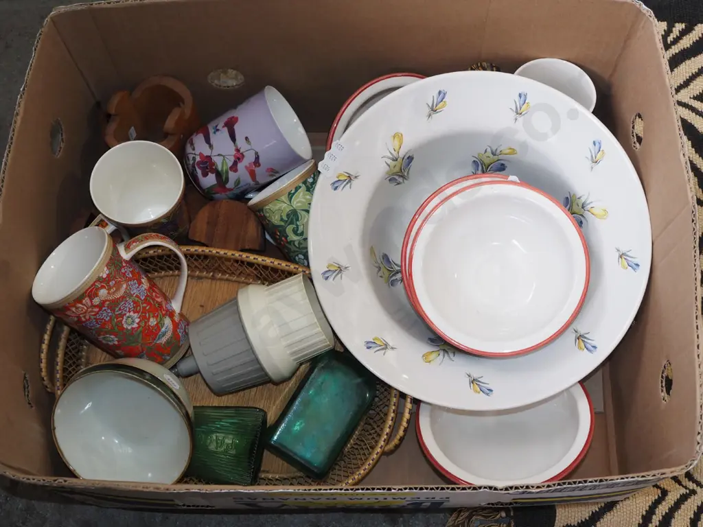 box; fruit bowls, bowls, coffee cans etc Image 1++