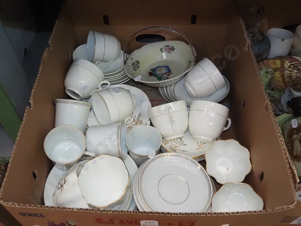 box; cups, saucers, plates, bowl Image 1++