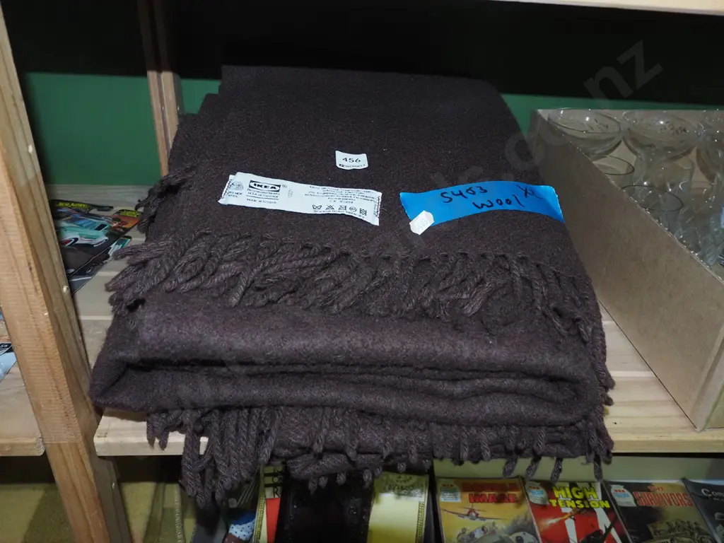 2x brown woollen Ikea blankets Image 1++