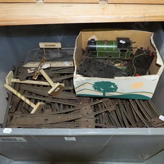 vintage Hornby tracks, station, trains - faults