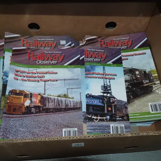 box; NZ Railway Observer magazines