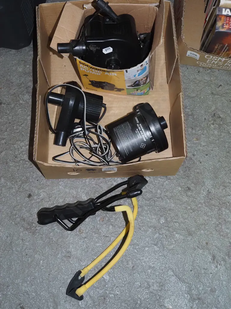 box of 12V air pumps, slingshot Image 1++