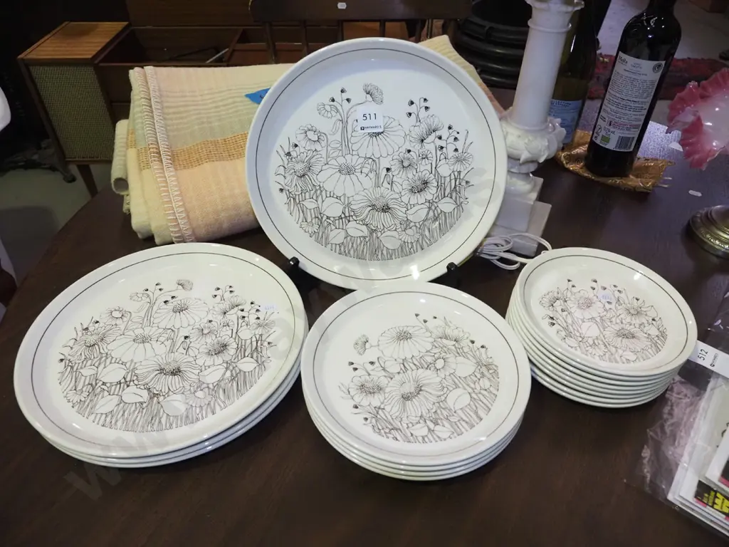 Crown Lynn Sorrento plates Image 1++