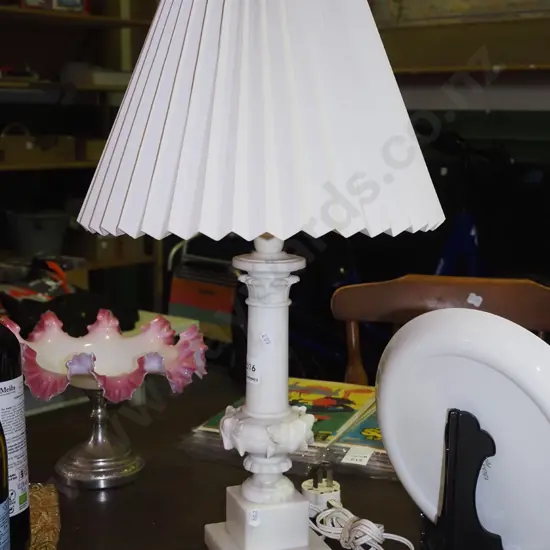 alabaster based table lamp H540