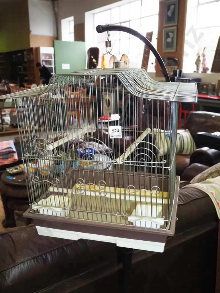 bird cage on stand H1600 Image 1++