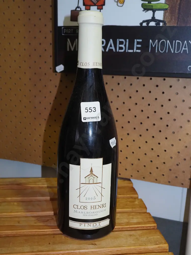 1x bottle of Closhenri pinot noir 2005 Image 1++