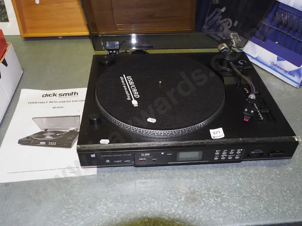 Dick Smith turntable with usb SD encoding Image 1++